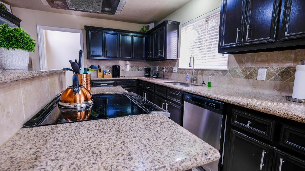 Pool House, 20 Minutes From Dt 4Bdr For 10 Guests - Winkleman Villa Houston Esterno foto